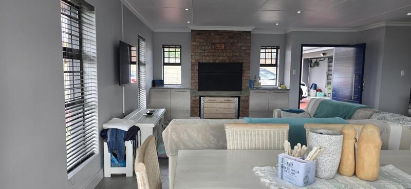 3 Bedroom Property for Sale in Reebok Western Cape